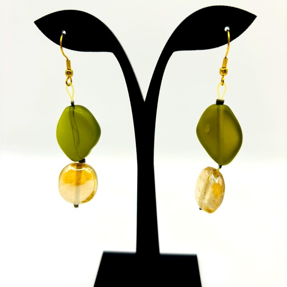 Handmade Beaded Earrings - Picture 4 of 4